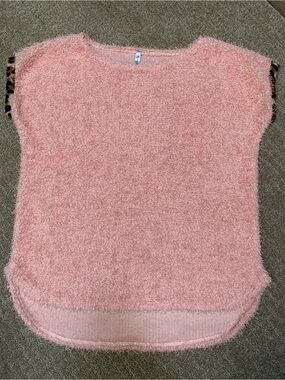 Acting Pro Soft Eyelash Knit Short-Sleeve Sweater Top With Animal Trim Sleeves